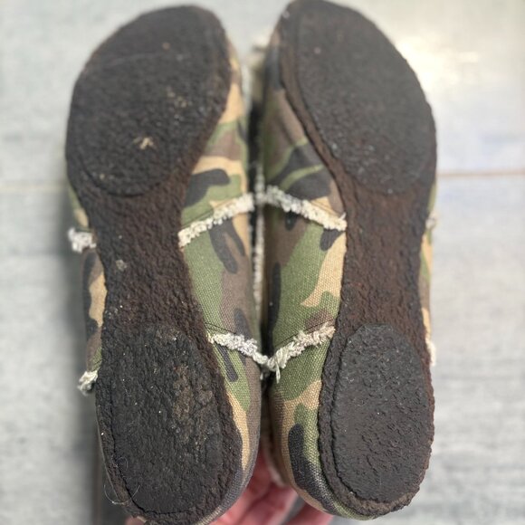Matiko Canvas Camo Ballet Flats with Bow Size 9 - Picture 8 of 8